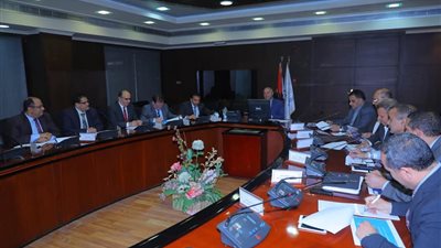 «سيمنس» تعرض توريد 100 جرار سكة حديد جديدة لوزارة النقل