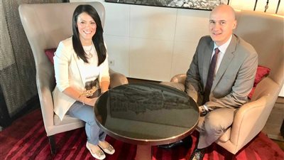 «المشاط» تبحث وضع قطاع السياحة كمحور رئيسي في منتدى دافوس 2020