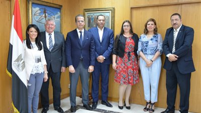 «المشاط» تبحث خطة تطوير مركز القيادة الآمنة باتحاد الغرف السياحية