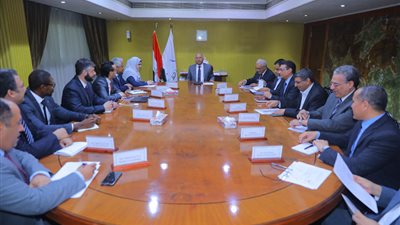 وزير النقل: توريد أول 10 جرارات جديدة للسكك الحديدية.. سبتمبر القادم