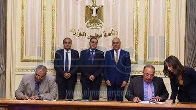 إنشاء سوق نصف جملة للملابس باستثمارات 300 مليون دولار فى العبور 