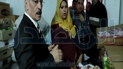 بالصور.. ضبط كمية من السلع الغذائية الفاسدة في البحر الأحمر