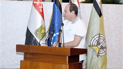 الرئيس السيسي يقوم بزيارة تفقدية للكلية الحربية
