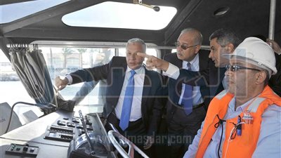 رئيس الوزراء يدشن خط نقل البضائع من ميناء دمياط عبر نهر النيل 