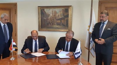 توقيع بروتوكول تعاون لاستصدار الرخص الصناعية من مقر اتحاد الصناعات