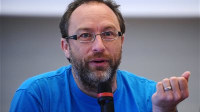 مؤسس ويكيبيديا: مراقبة الإنترنت أمر ضروري