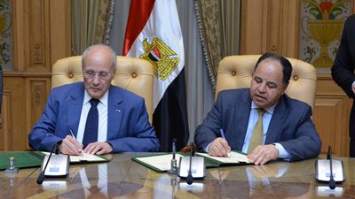 «المالية» توقع بروتوكول تعاون مع «الإنتاج الحربي» لميكنة «الضرائب العقارية»