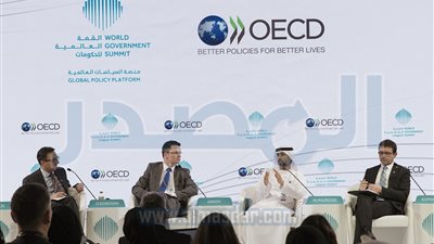 القمة العالمية للحكومات تناقش تأثير التقنيات الحديثة على النمو الشامل 