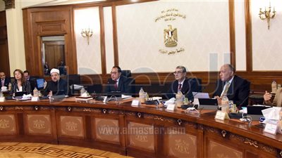 الحكومة توافق على تعاقد «سكك حديد مصر» مع «سيجورات» لتوريد 150 ألف فلنكة خرسانية