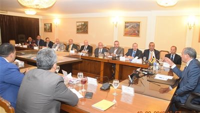 وزير التموين يوجه بوضع استراتيجية لتطوير صناعة الذهب في مصر