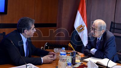 رئيس الوزراء يتابع الموقف التنفيذي لبرنامج تطوير المحميات مع وزير البيئة