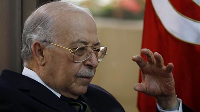 محافظ البنك المركزي التونسي يعلن استقالته من منصبه