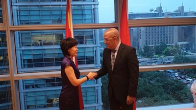 «الإسكان» توقع اتفاقية مع 8 بنوك صينية لتمويل منطقة الأعمال المركزية بالعاصمة الإدارية