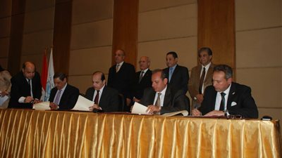 توقيع مذكرة تأسيس شركة مساهمة لإدارة منظومة المخلفات بحضور عدد من الوزراء