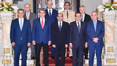 السيسي يلتقي رؤساء الوفود المشاركين في منتدى غاز شرق المتوسط
