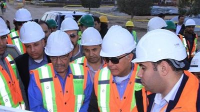 وزير النقل يتفقد إنشاءات محطة 