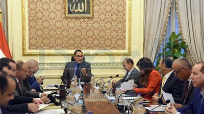 الحكومة تنهي استعدادات إطلاق بوابة المناطق الاستثمارية الصناعية