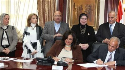 نيفين جامع: 23,8 مليون جنيه لتمويل المشروعات متناهية الصغر فى 8 محافظات