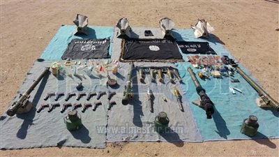 الجيش الثالث الميداني يضبط مخزن أسلحة في وسط سيناء
