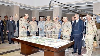 السيسي يفتتح قيادة قوات شرق القناة ويتابع سير العملية 
