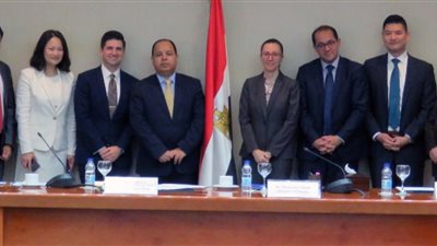 «المالية» تبحث مع «فيسبوك» آليات تطبيق ضريبة خدمات الانترنت والتجارة الالكترونية