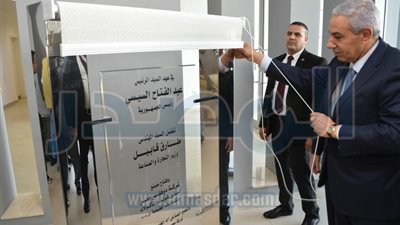 وزير الصناعة يفتتح 3 مصانع باستثمارات 1,8 مليار جنيه بمدينة 6 أكتوبر