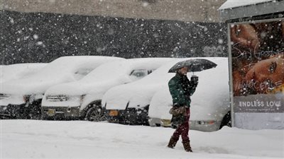 شلل في  نيويورك وواشنطن بسبب عاصفة ثلجية