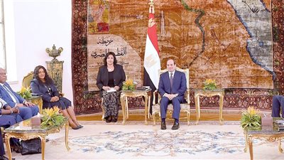 الرئيس السيسي يستقبل رئيسة الجمعية الوطنية التوجولية