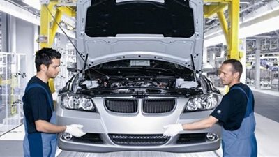 انخفاض إنتاج السيارات وتراجع الانتاج الصناعي فى روسيا