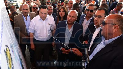 «مدبولي» يتفقد مشروع إنشاء وصلة حرة لربط ميناء الإسكندرية بالطريق الساحلي الدولي