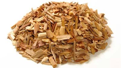 باحثون يتمكنون من تحويل نشارة الخشب إلى كيماويات مفيدة