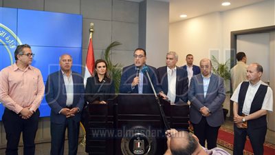 «مدبولي»: الانتهاء من محاور الصعيد منتصف 2020