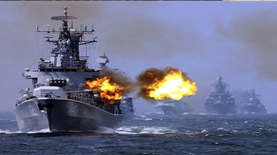 إيران تجري مناورات بحرية ضخمة في الخليج العربي