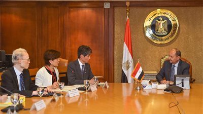 «نصار» يبحث مع وفد ياباني تعزيز التعاون الاقتصادي والتجاري بين البلدين