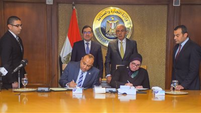 20 مليون جنيه لتنفيذ المرحلة الأولى لخطة تحويل السيارات للعمل بالغاز الطبيعي