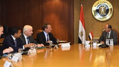 «نصار» يبحث مع رئيس اتحاد الغرف التجارية الألمانية سبل تعزيز التعاون