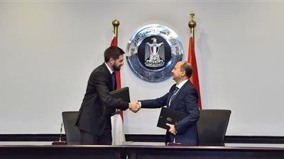 مصر والمجر توقعان مذكرة تفاهم في مجال تعزيز التعاون الصناعي المشترك
