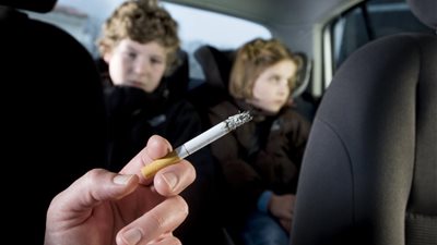 أضرار التدخين السلبي على الأطفال 