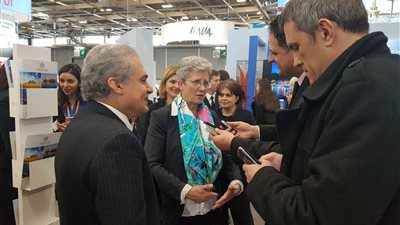 وزيرة السياحة الفرنسية تزور الجناح المصري بمعرض باريس الدولي