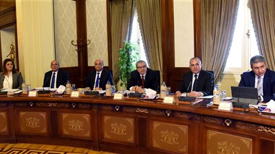 وزيرة التخطيط تعرض أبرز بنود خطة التنمية متوسطة المدى 2022/2018