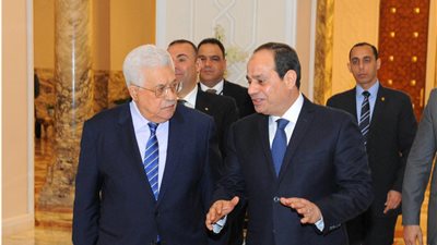 السيسي يبحث مع نظيره الفلسطيني تطورات جهود المصالحة الوطنية