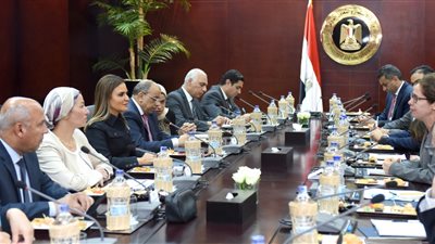 الحكومة تبحث مع البنك الدولي دعم مشروع مكافحة التلوث وإدارة المخلفات