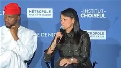 وزيرة السياحة تشارك في جلسة نقاشية خلال منتدى الأعمال الأفريقي بفرنسا‎