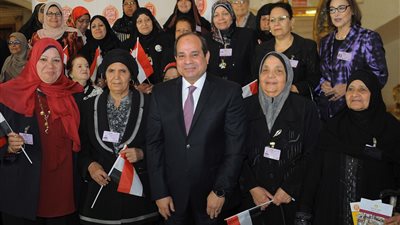 ننشر نص كلمة الرئيس باحتفالية تكريم المرأة المصرية والأم المثالية (صور)