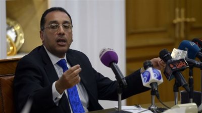 وزير الإسكان يواصل اجتماعاته مع نواب البرلمان لبحث مشكلات دوائرهم