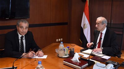 رئيس الوزراء يتابع موقف خطة وزارة التموين لتوفير السلع الاستراتيجية