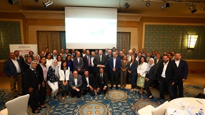 البنك المركزي ينظم مائدة مستديرة حول التكنولوجيا المالية في مصر