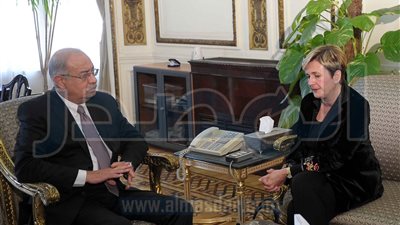 رئيس الوزراء: هناك العديد من الفرص الاستثمارية لتعزيز التعاون مع إيطاليا