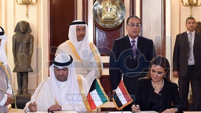 رئيس الوزراء ونظيره الكويتي يشهدان توقيع اتفاقيات تعاون بين البلدين‎