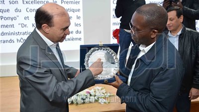 بالصور.. رئيس وزراء الكونغو يزور قناة السويس ويطلع على المشروع الجديد